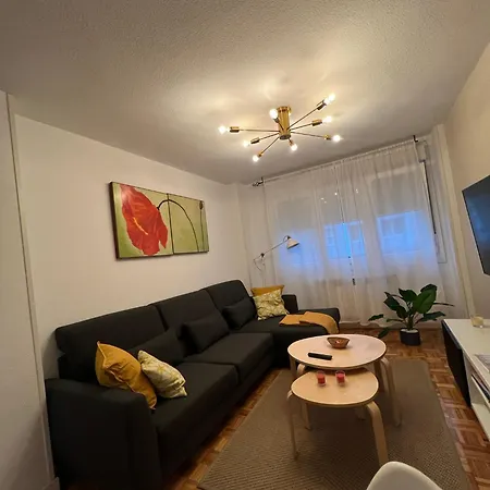 Piso Playa Χιχόν